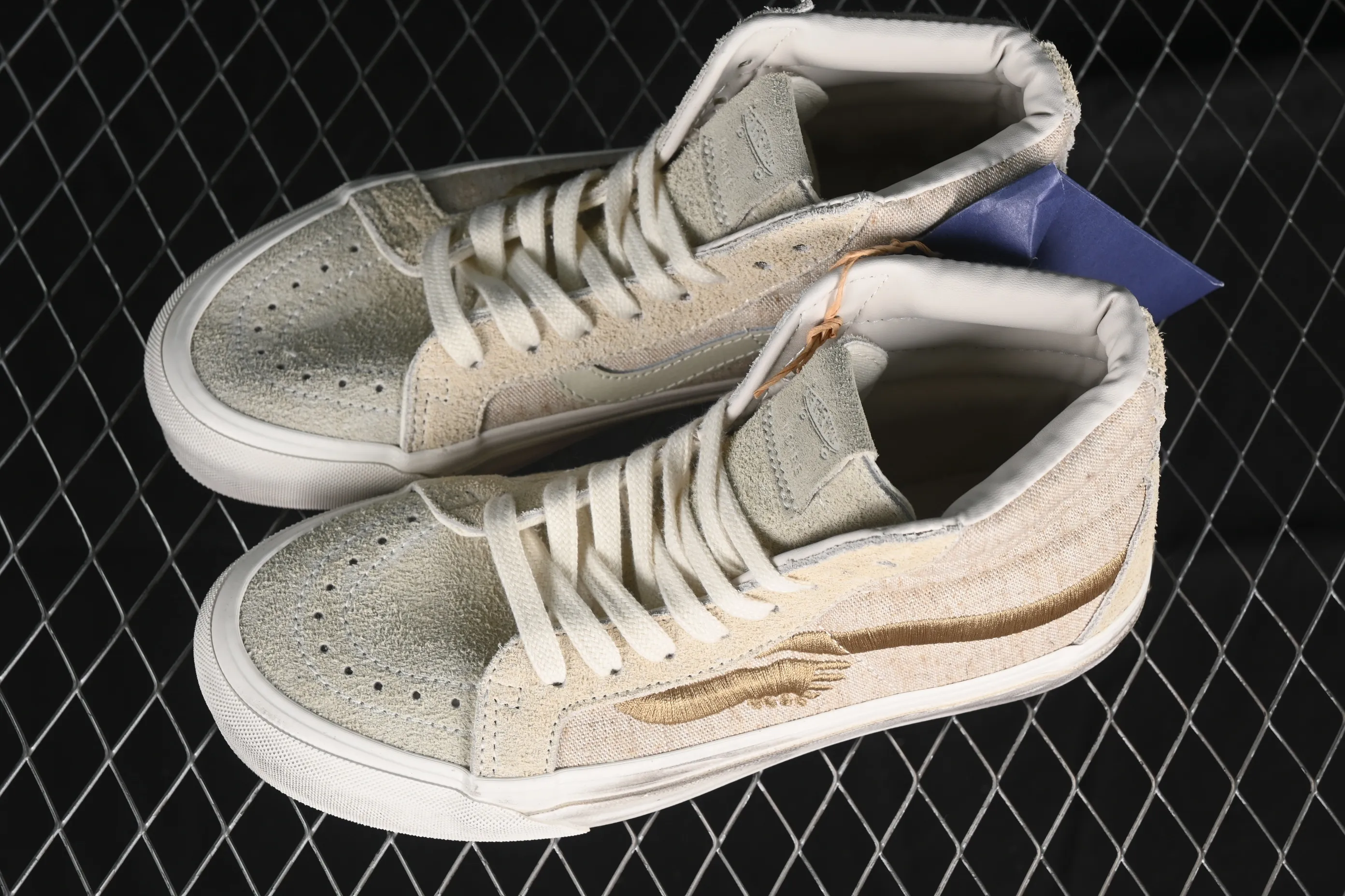 All categories Vans Vans series Vans Hi Vans high-top Notre x Vans Premium Sk8-Hi 38 Vans high-top casual sneakers VN000CR0BWQ